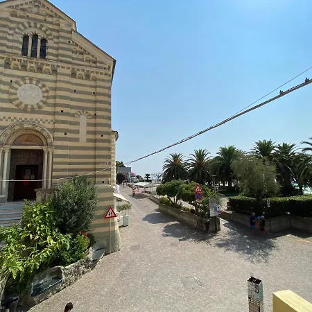 5 Stelle Nel Borgo Di Appartamento Celle Ligure