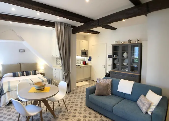 5 Stelle Nel Borgo Di * Celle Ligure