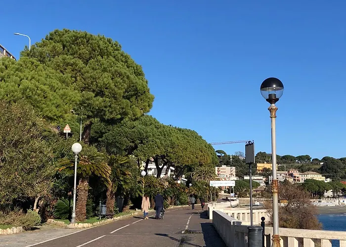 5 Stelle Nel Borgo Di * チェッレ・リーグレ